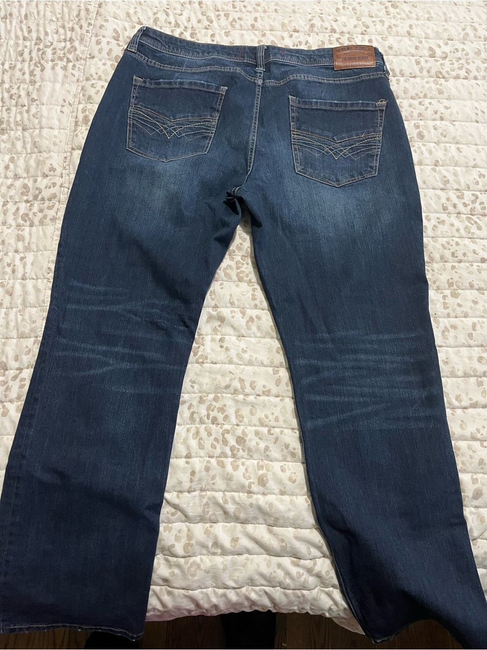 Seven7 Men’s Dark Wash Bootcut Jeans